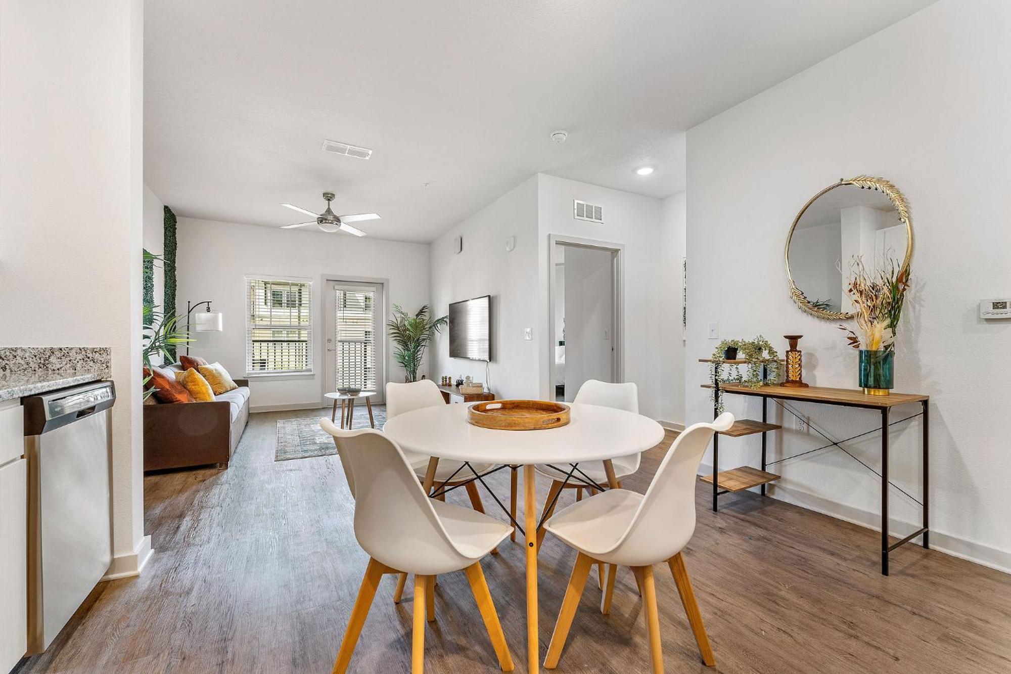 Complete Lush Green Apartment 10 Min To Parks Pets Allowed, Resort-Style Amenities Orlando Kültér fotó